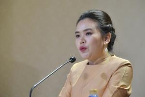 ครม.ผ่านร่าง พ.ร.ก.กำหนดให้ผู้รับใบอนุญาตชำระค่าธรรมเนียมการต่ออายุแทนยื่นคำขอ