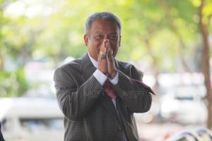 “วัชระ” จี้เลขาฯ สภาเคลียร์งุบงิบชดเชยรายได้เอกชน เหตุไม่ยืดสัญญาสร้างรัฐสภารอบ 5