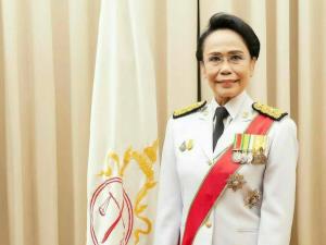 "เมทินี ชโลธร" ปธ.ศาลฎีกาอวยพรปีใหม่ 2564 ศาลยุติธรรมจะพิพากษาคดีด้วยความถูกต้อง รวดเร็ว เป็นธรรม