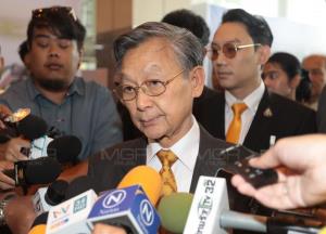 ฝ่ายค้านขอประชุมหารือก่อน หลัง “ชวน” แนะทบทวนบางถ้อยคำญัตติซักฟอก