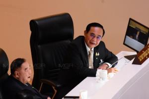 “บิ๊กป้อม“ ขอบคุณสภา อภิปรายผ่านไปด้วยดี เตรียมประชุม พปชร.ประเมินผลซักฟอกสัปดาห์หน้า