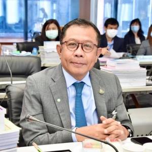 “ศุภชัย” ยันปม 6 ดาวฤกษ์ไม่เกี่ยว “เนวิน” ย้ำ “เสี่ยหนู” เป็นคนเดียวจะแสดงความเห็นเรื่องนี้
