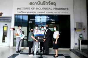 กรมวิทย์เผยวัคซีนซิโนแวค ผ่านการตรวจสอบและรับรองรุ่นการผลิต ยันปลอดภัยฉีดให้คนไทยได้