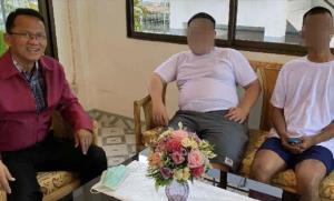 “สมศักดิ์” เล็งเอาผิดคนโพสต์รูปเก่าถ่ายคู่ “เพนกวิน” ในเรือนจำ หวังผลทางการเมือง