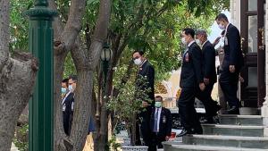 "ประยุทธ์" หน้านิ่งยังไม่ตอบปรับ ครม.คนในทั้งหมด ด้าน “อิทธิพล”ย้ำมติพรรคให้อำนาจ”บิ๊กป้อม”เบ็ดเสร็จ