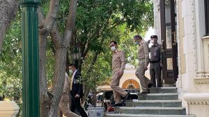 นายกฯ ถก 3 ป. ปัดตอบ พปชร.ชนะเลือกตั้งซ่อมมีผลปรับ ครม.