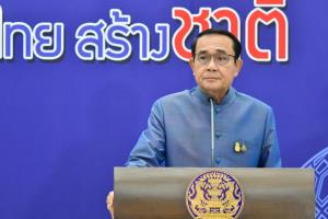 “บิ๊กตู่” เผย พปชร.ส่ง ครม.ใหม่แล้ว รอ ปชป.-ภท.วันนี้ แหย่สื่อฉีดแอลกอฮอล์ใส่กันโควิด