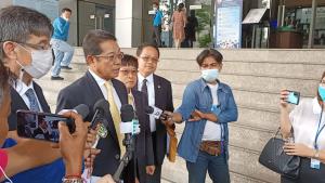 “สุชาติ” ประธาน อคส.ฟ้อง “ประเสริฐ” เลขาฯ เพื่อไทย อภิปรายพาดพิงทุจริตซื้อขายถุงมือยาง เรียก 30 ล้าน