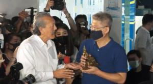 “ชูวิทย์” ฟาด “เชาว์ มีขวด” ปมปล่อยตัว “สรยุทธ” ถ้าข้างในสบายทำไมน้ำหนักลดพรวด-ผมหงอกทั้งหัว