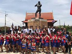 มวยไทยสร้างประวัติศาสตร์! ชกหน้าพระที่นั่งกษัตริย์พม่า ๙ คน ๑๐ คนสู้ไม่ได้!!