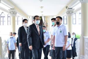 “บิ๊กตู่” อัดพวกโซเชียลฯ โพสต์ไม่สร้างสรรค์ กล่าวหาไม่ฉีดวัคซีนจริง แนะย้อนดูตัวเองทำความดีอะไรบ้าง
