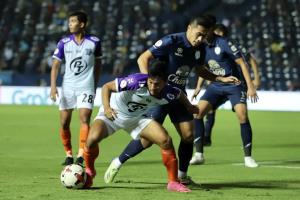 "โรชา" ซัดเบิ้่ล "บุรีรัมย์" ฟอร์มดุ ไล่ต้อน "ประจวบ" 4-0