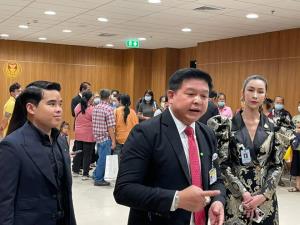 “สิระ” อัด กสม.หุบปาก หลังแถลงการชุมนุมถูกกฎหมาย ซัดอยู่ไปก็เปลืองเงินภาษีประชาชน จี้ จนท.จัดการม็อบวันนี้ให้เด็ดขาด หากทำผิด กม.