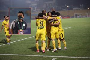 "โค้ชซิโก้" ปล่อยของ "ฮองอันห์ยาลาย" ผงาดจ่าฝูง หลังบุกตบแชมป์เก่า 3-0