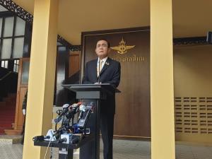 นายกฯ ให้ความเป็นธรรม “ร้อยโท” เชียร์ “แอมมี่” ยึดวินัย กม.ไร้ปัญหาทำงานเหล่าทัพห่างหลายรุ่น