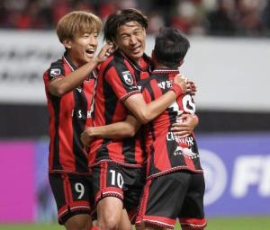 "ชนาธิป" พา "ซัปโปโร" ถล่ม "ซากัน" 5-1, มารินอส ฝัง ซานเฟรซเซ 5-0 ศึกลูวาน คัพ