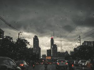 อุตุฯ เผย ทั่วไทยร้อน “เหนือ-อีสาน-กลาง” ร้อนจัด เตือนเจอฝนฟ้าคะนอง-ลมแรง ใต้ฝนเทร้อยละ 40 กทม.โดนนิดหน่อย