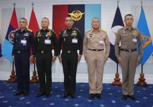 ผบ.เหล่าทัพ ส่งสารให้กำลังใจบุคลากรทางการแพทย์ เสียสละเพื่อ ปชช.พร้อมหนุนการทำงาน
