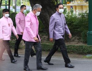 “ประยุทธ์” ขอบคุณเอกชนสนับสนุน รพ.สนาม-อุปกรณ์การแพทย์ ขอโทษ ปชช.พูดผิดบ่อย เหตุคิดเร็ว-ทำเร็ว สัญญาจะพยายามทำหน้าที่ให้ดีที่สุด