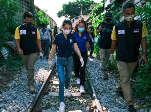 “เดียร์” จี้ กทม.แก้โควิดคลองเตย ตรวจเชิงรุกแยกกลุ่มเสี่ยงเยียวยา รวมถึงชุมนุมแออัดอื่น