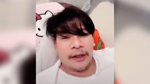 คลิปว่อน! “นุ้ย เชิญยิ้ม” อธิษฐาน “อยากให้ลุงตู่ไปแทนน้าค่อม อยากให้ลุงป้อมไปแทนพี่เบิร์ต”