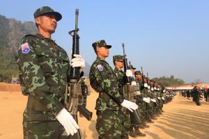 สัญญาณสงครามกลางเมืองพม่าขยายตัว - ‘พวกผู้ประท้วง’จับมือ‘กลุ่มกบฎชาติพันธุ์’เปิดศึกโจมตี ‘ฝ่ายทหาร’ในพื้นที่หัวใจของประเทศ