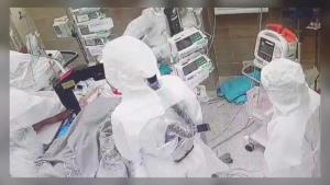 จนท.เผยชุด PPE ไม่ได้แค่ป้องกันโควิด แต่ปิดบังน้ำตา-ความเศร้า หลังพยายามยื้อชีวิตผู้ป่วยสุดกำลัง