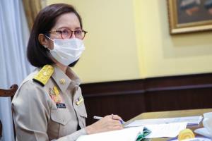 “ตรีนุช” เข้มสกัดโควิด-19 วันสอบ ม.1 และ ม.4 ให้สอบครึ่งวันเท่านั้น
