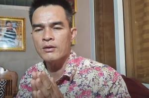 “ลุงพล” โผล่อัดคลิปในบ้าน วอนสังคมอย่าเพิ่งตัดสิน หลังศาลออกหมายจับคดี “น้องชมพู่” ก่อนจะหนีหาย