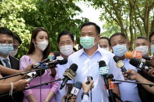 "อนุทิน" ให้หน่วยบริการในสังกัด สธ. ฉีดวัคซีนโควิดให้ผู้ลงทะเบียนทุกราย