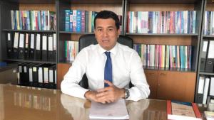 “เชาว์” ยกคำพูด “บิ๊กตู่” ปล่อยผู้ต้องหาแถลงสู้คดีใต้ถุนสภา กระตุก “สิระ” ทบทวนเรียก ตร.แจงคดี “ลุงพล” เตือน อย่าใช้ กมธ.เปลี่ยนรูปคดี