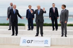 In Pics: ‘ไบเดน’ กระทบไหล่ผู้นำ G7 ที่อังกฤษ ครั้งแรกหลังก้าวขึ้นเป็น ปธน.สหรัฐฯ