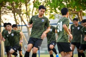 "ช้างศึก" ซ้อมเข้มเตรียมดวลมาเลเซีย "พรรษา" ลั่น พร้อมเป็นตัวเลือกในแนวรับ