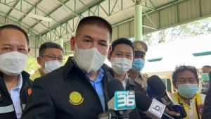 “ธรรมนัส” เผย พปชร.เลือก กก.บห.ใหม่พรุ่งนี้ พร้อมนั่งเลขาฯ พรรค หากสมาชิกไว้วางใจ ย้ำไร้ปัญหากับ “เสี่ยแฮงค์”