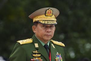 สื่อพม่าเผย ‘มินอ่องหล่าย’ บินเยือนรัสเซียร่วมประชุมความมั่นคงมอสโก