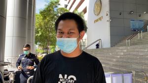 ศาลอาญานัดไต่สวน "ณัฐชนน" โปรยกระดาษ-ปราศรัยป่วนหน้าศาล ทนายเตรียมขอเลื่อนหรือส่งศาล รธน.ตีความ