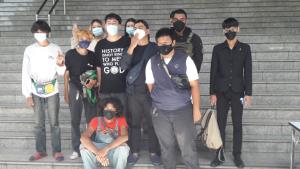 ศาลออกหมายจับ จำเลยที่ 14 ม็อบ REDEM ชุมนุมป่วนหน้าศาลอาญา เหตุไม่มาตามนัด