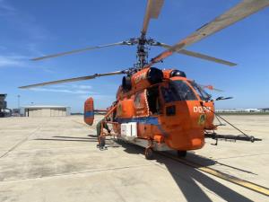 ปภ.ส่งเฮลิคอปเตอร์ KA-32 รถหอน้ำ 37 ม.เร่งหนุนดับเพลิงไหม้โรงงานพลาสติกกิ่งแก้ว
