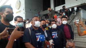 “จตุพร” ประธาน นปช.ลุ้นฎีกานับโทษใหม่ คดีหมิ่น “อภิสิทธิ์” โดนขังคุกต่อหรือไม่