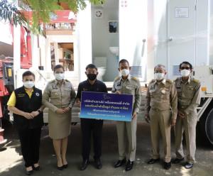 ผู้บริหารบ้านชานไม้พร็อพเพอร์ตี้มอบสุขาสำเร็จรูปให้ชาวคลองหลวง ปทุมธานี