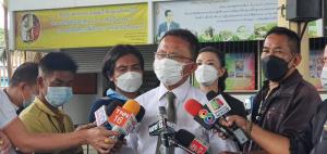 “สมศักดิ์” ยังมั่นใจหาก ครม.ช่วยกัน “นายกฯ” ฝ่าวิกฤตครั้งนี้ได้ ปัดวิจารณ์ม็อบพรึ่บไล่รัฐบาล ขอทำงานก่อน