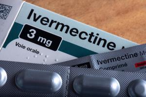 ปมขัดแย้งเกี่ยวกับไอเวอร์เม็คติน (Ivermectin) ในการรักษา Covid-19
