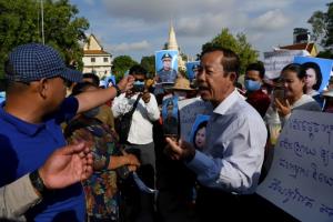 ศาลเขมรคุกแกนนำสหภาพแรงงาน 2 ปี จากความเห็นเรื่องพรมแดนประเทศ