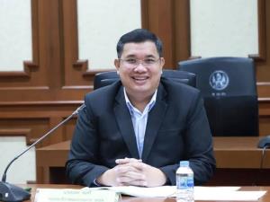 “ธนพร” รับลือหนักอาจตกเก้าอี้ “เลขาฯ สกสค.” ฮึ่มประเมินไม่แฟร์ ร้อง “ศาลปกครอง” แน่