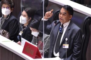“ขจิตร” ซัด “บิ๊กตู่” ร่วมมือพลเอกใช้ถุงดำคลุมหัวคนไทยใกล้ตาย ย้อนก่อนยึดอำนาจชาวนามีความสุข