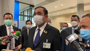 “บิ๊กตู่” มั่นใจเสียงโหวตในสภา ยันยังไม่ใช่เวลาปรับ ครม.ย้ำยังรักกันดีกับ “บิ๊กป้อม”