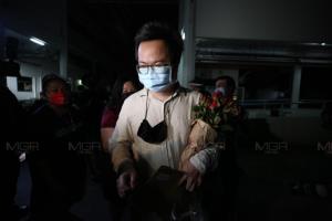 ย้าย “อานนท์ นำภา” ไปห้องกักโรคอื่น หลังผู้ต้องขังร่วมห้องติดโควิด