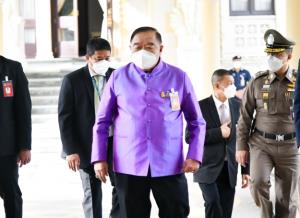 “บิ๊กป้อม” ยันปัญหาใน พปชร.จบแล้ว ย้ำนายกฯ ไม่ปรับ ครม.
