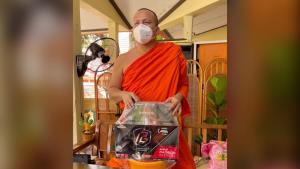 ต๊าชมาก พส. พบสังฆทานยุคไอทีถวาย “พระมหาสมปอง” เป็น CPU-การ์ดจอ ราคาสูงหลักหมื่น