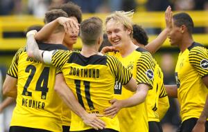 "ดอร์ทมุนด์" ไร้ "ฮาแลนด์" เปิดบ้านเฉือนหวิว "เอาก์บวร์กส์" 2-1